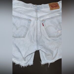 Levi's Women's Premium 501 Mid Thigh Short Size 27